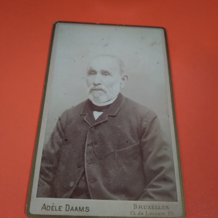 FOTO BARBAT ANII 1900 VECHI PE CARTON GROS 10 / 7 CM DE COLECTIE RARA!