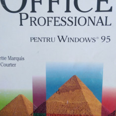 Office Professional pentru Windows 95 Annette Marquis, Gini Courter 1996