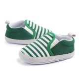 Pantofiori verzi cu dungi albe tip mocasini pentru baietei (Marime Disponibila: