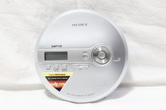 CD player portabil SONY D-NE241 Audio CD Track MP3
