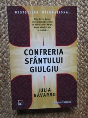 Confreria Sfantului Giulgiu ? Julia Navarro foto