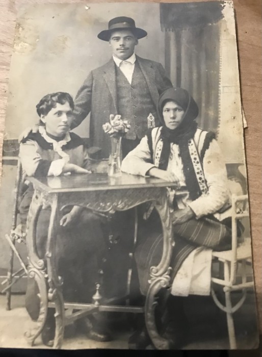 Fotografii Port Popular