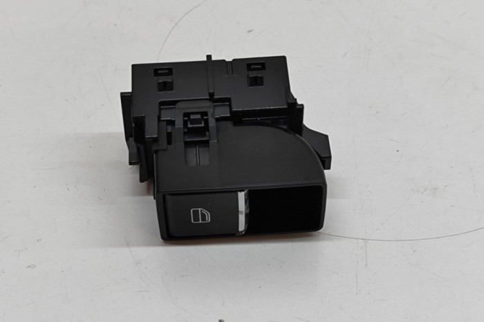 Buton geam ușă st&acirc;nga spate MAZDA CX-30 DM 2023 OEM: BDGF-66-370 | 31600208