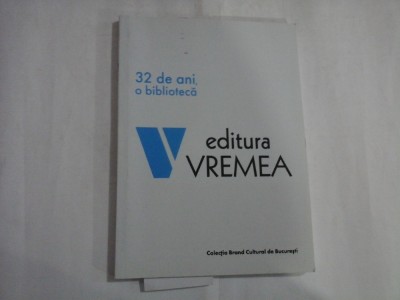 32 DE ANI, O BIBLIOTECA - TUDOR BOGDAN ALEXANDRU foto