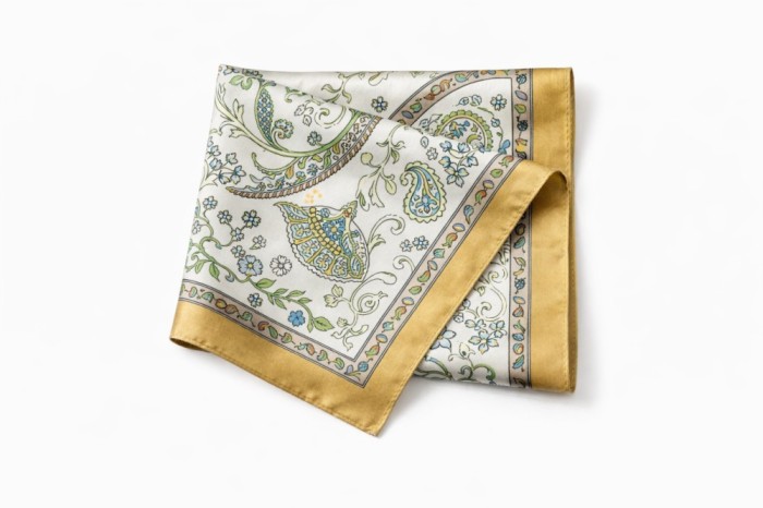 Esarfa satin patrata Audrey