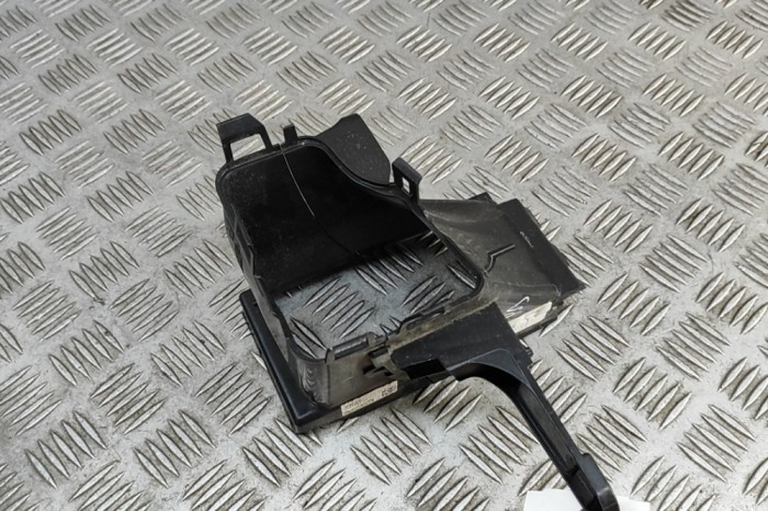 Tub de admisie aer BMW X7 G07 2023 OEM: 7421686 31086410