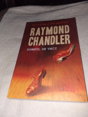 RAYMOND CHANDLER: SOMNUL DE VECI foto