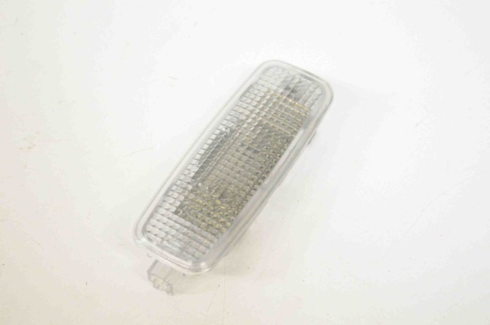 Iluminare interioară AUDI Q5 8R 2008 OEM: 4E0947105 11736815