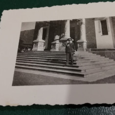 M5 C31 - FOTO - FOTOGRAFIE FOARTE VECHE - militari la manastire - anul 1943