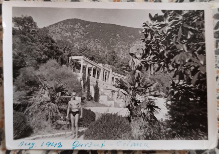 Scena din Hurzuf (Curzuf), Crimeea, front august 1942// fotografie