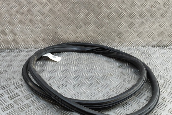 Garnitura ușă st&acirc;nga față JEEP Avenger J2 2024 OEM: 52237877 | 30783254