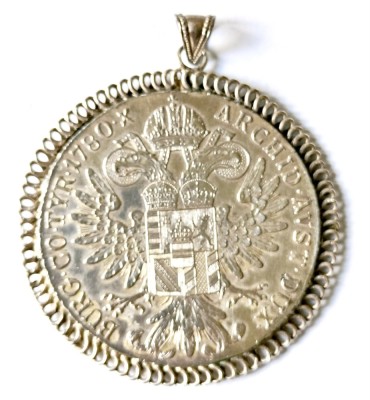 AUSTRIA THALER MARIA THERESIA 1780 SF TIP MEDALION ARGINT CU RAMA LIPITA PT SALBA SAU MEDALION SIMPLU VF++XF (CITITI DESCRIEREA) foto