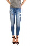 Cumpara ieftin CL744-444 Blugi casual albastri, accesorizati cu aplicatii decorative
