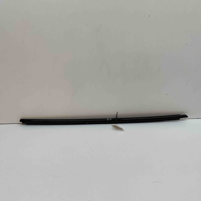 Chedar geam ușă dreapta față PORSCHE Taycan 2022 OEM: 9J1837476B