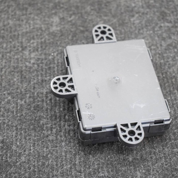 Modul de control ușă dreapta spate VOLVO V60 2015 OEM: 31343873AV6N-14C236-BBAV6N-14C068-AE | 3922938