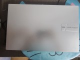 ASUS VivoBook 15 i5-13420H / 16GB / 512GB + Geantă ASUS + Mouse