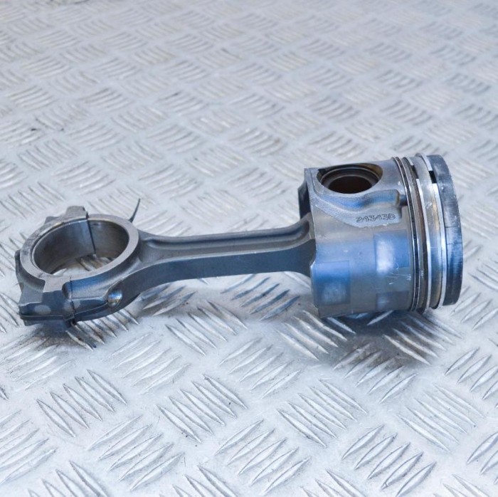 Piston FORD TRANSIT Minibus / passenger FD_ _, FB_ _, FS_ _, FZ_ _, FC_ _ 2004 OEM: 112122624343D 3944866