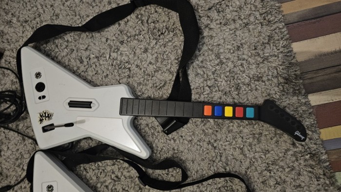 Chitara guitar x-plorer controller xbox360 pentru jocul Guitar Hero xbox 360, pc, calculator, laptop