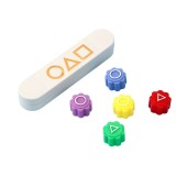 Cumpara ieftin Joc Gonggi traditional coreean, set 5 piese multicolore cu simboluri geometrice si cutie