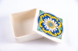 Cutie de depozitare din ceramică decorativă Floare Albă
