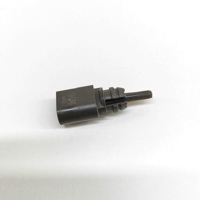 Senzor de temperatură exterioară VW T-ROC A11 2023 OEM: 8Z0820535B | 25452862