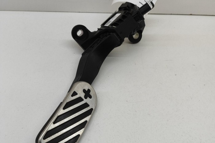 Pedala de accelerație KIA EV6 CV 2023 OEM: 32700-KL910,00136810,32700-XXXXX 27520653