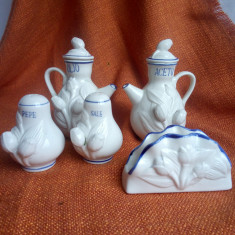 Set oliviera vintage din portelan italian lucrate manual, 5 piese in cosulet