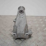 Suport motor dreapta MERCEDES-BENZ C W205 2015 OEM: A2742231004 2597786
