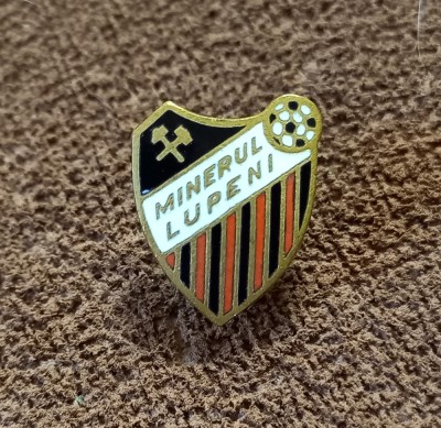 Insigna fotbal - &amp;quot;MINERUL&amp;quot; LUPENI foto