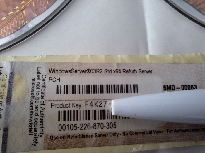 Pentru colectionari Windows Server 2003 R2 Standard x64