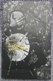 Un fel de caine al universului mic, poezii de Diana Corcan, 2013, 112 pagini, stare f buna