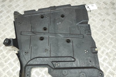 Scut motor dreapta spate BMW 3 G20, G28 2023 OEM: 7435570 29491425 foto