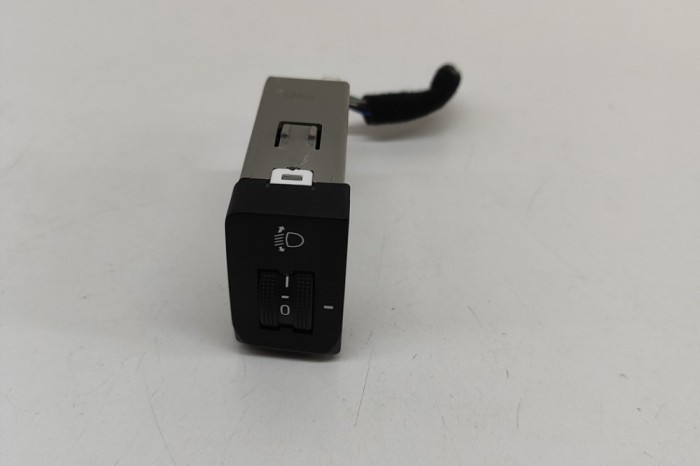 Comutator de reglare &icirc;nălțime faruri KIA SOUL II PS 2015 OEM: 93735-E4000 | 29366666