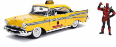 Masinuta metalica, taxi galben Chevy, model 1957, usi care se deschid, figurina inclusa foto