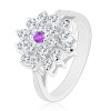 Inel de culoare argintie, floare mare, transparentă cu zirconiu violet &icirc;n centru - Marime inel: 53