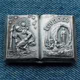 2k - Sf. Maria de Lourdes Franta / magnet de frigider de metal aprox. 4 x 2,5 cm