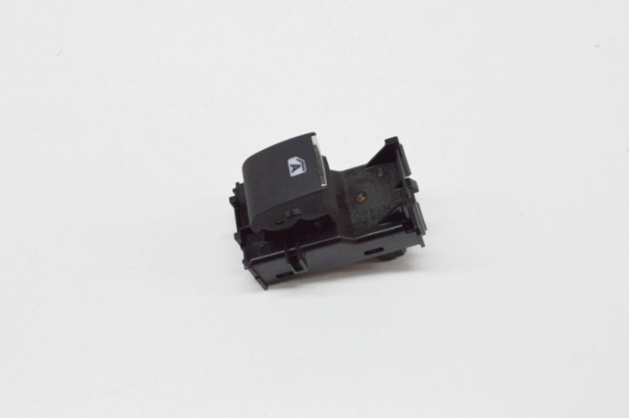 Buton geam ușă st&acirc;nga spate TOYOTA CAMRY _V7_ 2019 OEM: 84810-48030 20617738