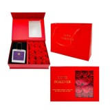 Cumpara ieftin Cutie cadou Love Forever cu 12 trandafiri de sapun si apa de parfum Avon Far Away Rebel pentru femei 30 ml, cadou elegant si rafinat