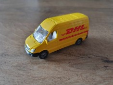 Macheta de masina de curier DHL | Decoratie speciala foto