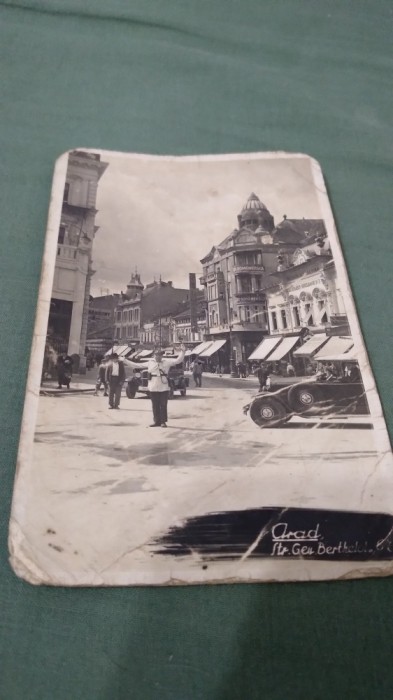 CARTE POSTALA -ARAD -STR. GEN. BERTHELOT INTERBELICA NECIRCULATA