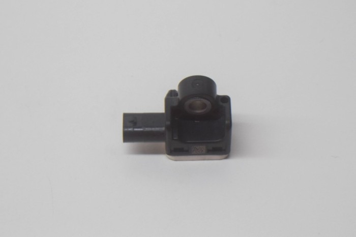 Senzor de impact st&acirc;nga spate MASERATI QUATTROPORTE VI 2014 OEM: 56054085AA,A1668210151 13349562
