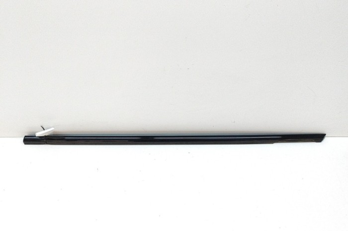 Chedar geam ușă st&acirc;nga față MERCEDES-BENZ CLA Coupe C118 2022 OEM: A1187200900 25771078