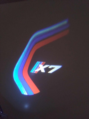 Set 2 Holograme LED cu LOGO BMW X7 pentru Portiere foto