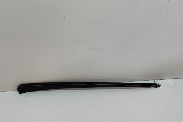 Ornament vertical parbriz dreapta MERCEDES-BENZ EQS V297 2022 OEM: A2976901300 | 29285599