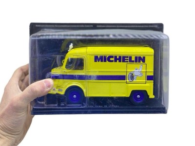 Macheta Citroen Type H Michelin 1962 - scara 1:24 foto