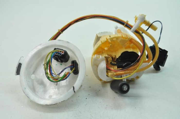 Pompa de combustibil rezervor BMW 3 F30, F80 2017 OEM: Sedan | 3207704