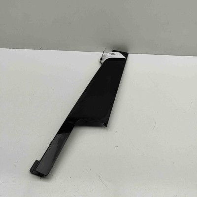 Ornament vertical ușă st&amp;acirc;nga față AUDI Q4 SUV F4B 2024 OEM: 89A837901 32042745 foto