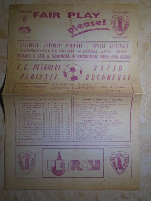 PROGRAM FOTBAL : F.C. PETROLUL PLOIESTI - RAPID BUCURESTI , 6 NOIEMBRIE 1993 foto