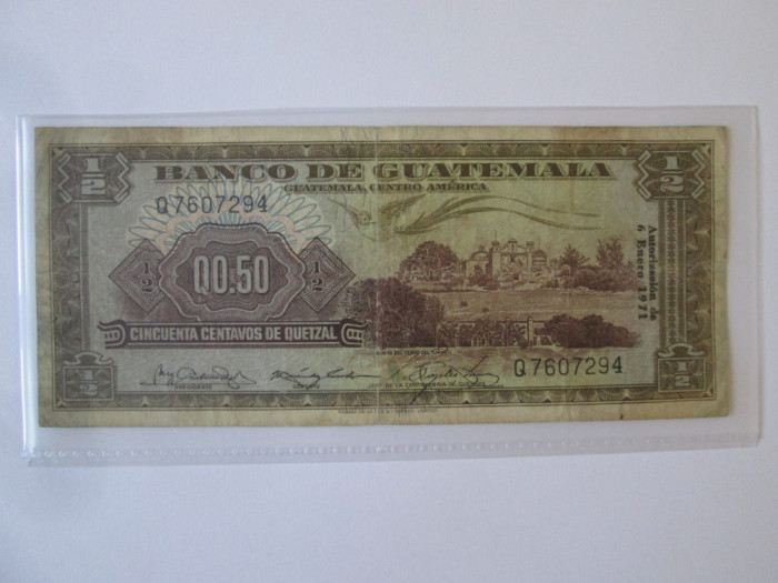 Rara! Guatemala 1/2 Quetzal 1971