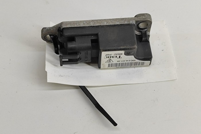 Senzor de impact dreapta față PORSCHE BOXSTER 986 2001 OEM: 99661822100,996.618.221.00 28301798
